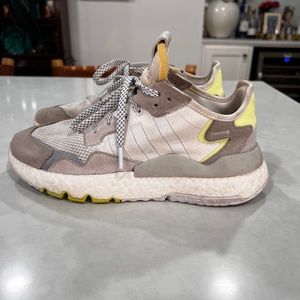 Adidas Women’s Nite Jogger - Off White/Yellow